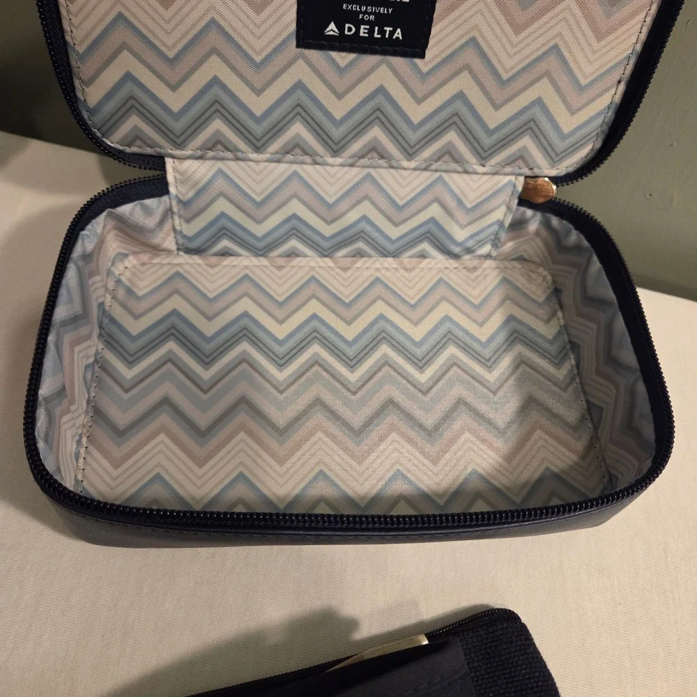 Missoni x Delta Amenity Travel Bag, Toiletries Included, Navy Blue
